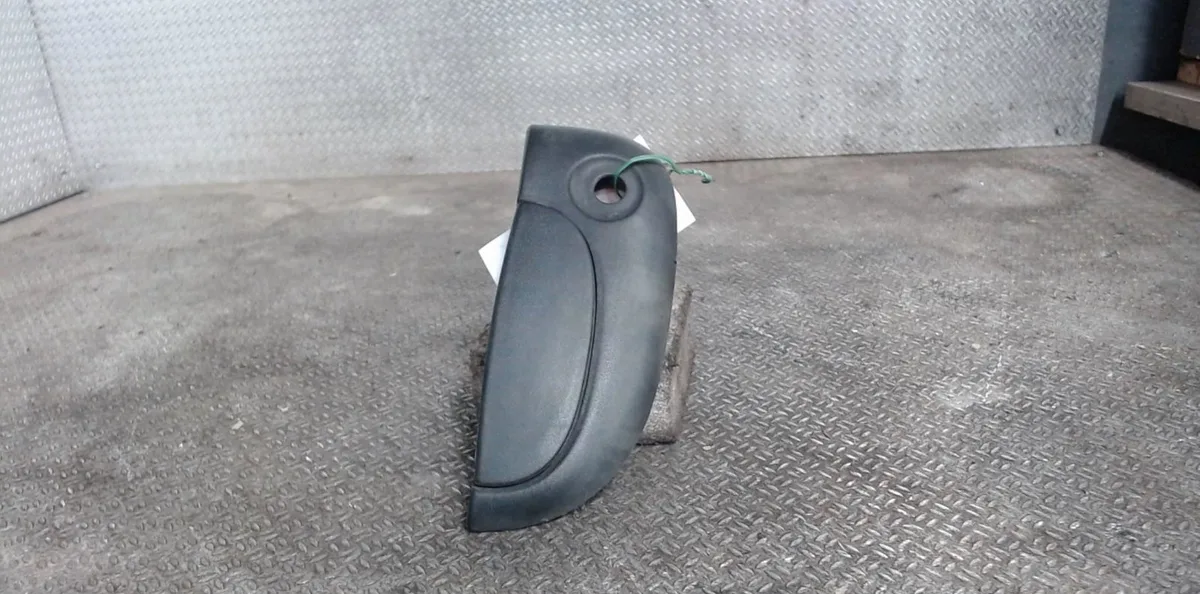 Poignee ext porte avd Renault KANGOO (KC0-1_) 1.5 dci (2003) 4 portes occasion