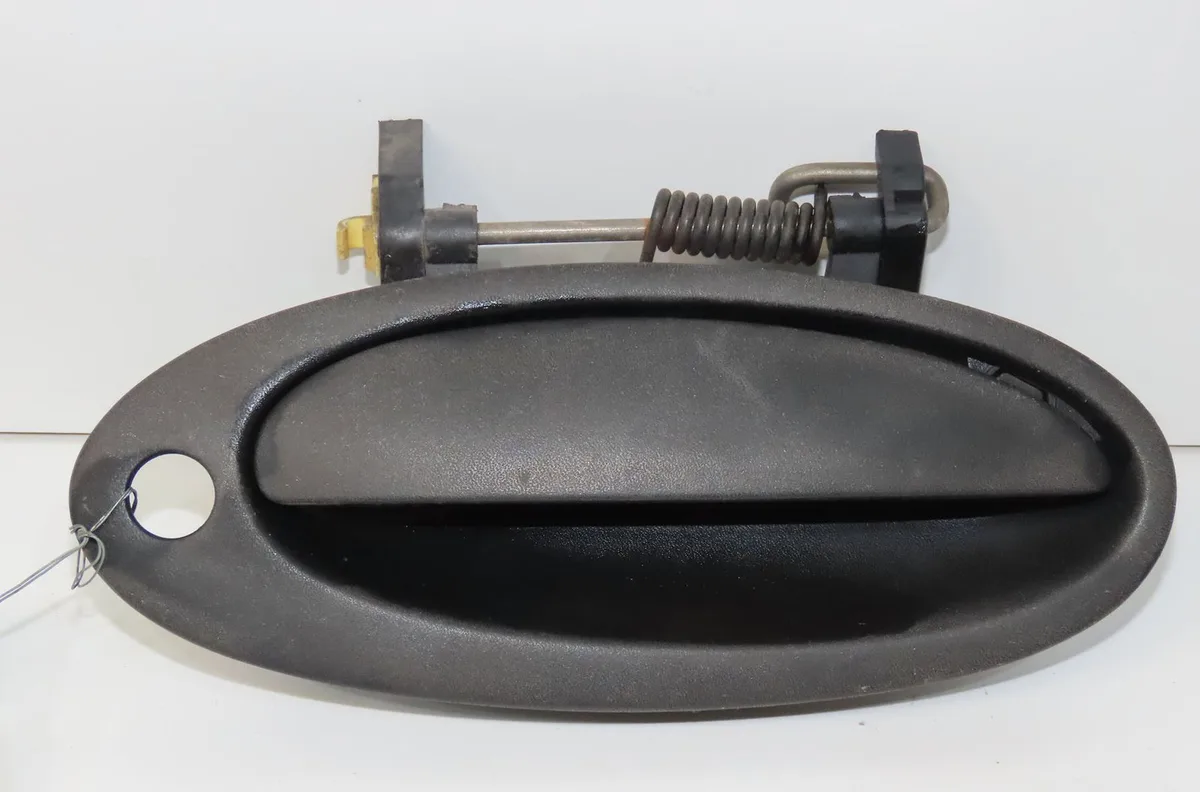 Poignee ext porte avd Renault LAGUNA I (B56_, 556_) 2.2 dt (b569) (1996-2001) 5 portes occasion