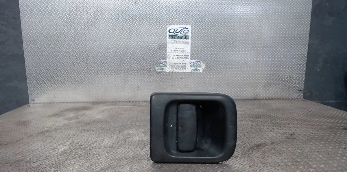 Poignee ext porte avd RENAULT MASTER 2  0 occasion