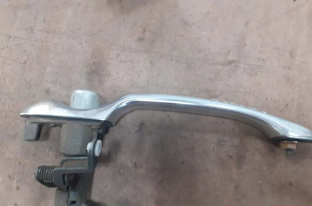 Poignee ext porte avg Alfa romeo 156 (932_) 2.4 jtd (932axc) (2002-2005) occasion