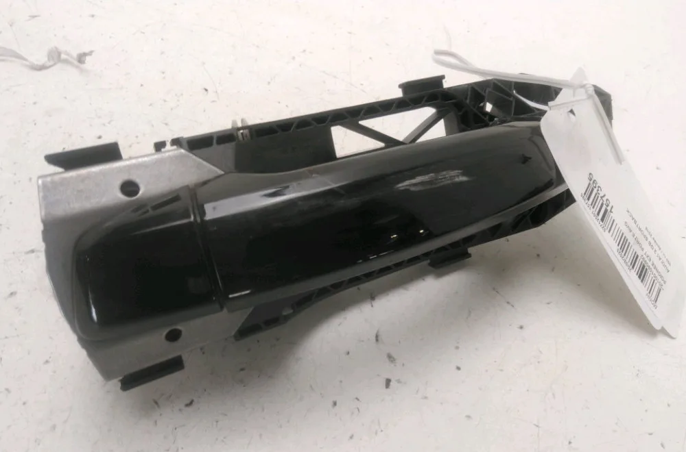 Poignee ext porte avg Audi A1 Sportback (GBA) 30 tfsi (2018) occasion
