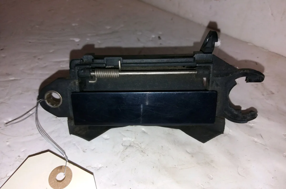Poignee ext porte avg Audi A3 (8L1) 1.9 tdi (1996-2001) occasion