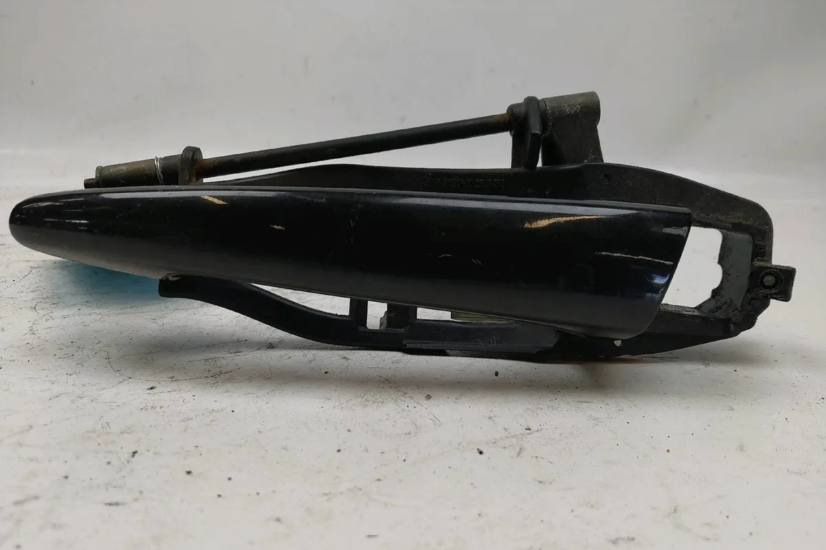 Poignee ext porte avg Bmw 3 (E46) 330 d (1999-2005) occasion