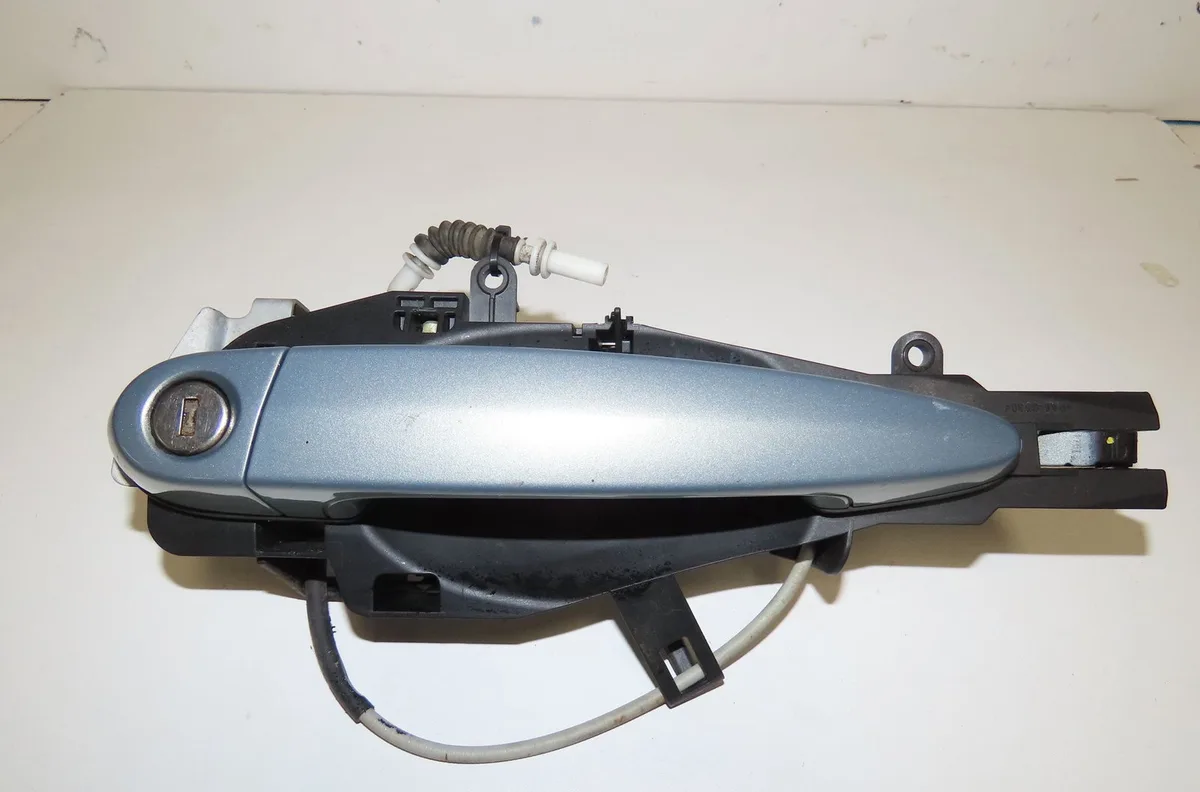 Poignee ext porte avg Bmw 3 Touring (E91) 318 d (2005-2007) occasion