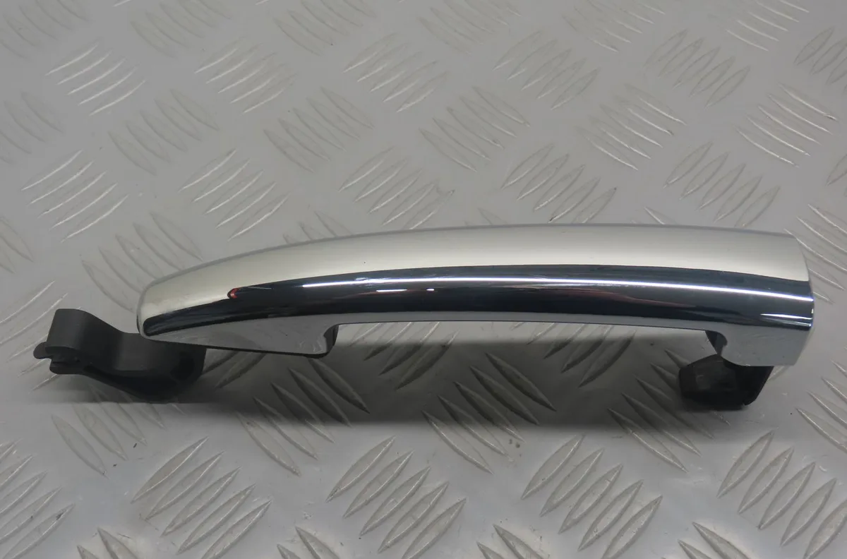 Poignee ext porte avg Citroen C3 II (SC_) 1.4 vti 95 (2009) occasion