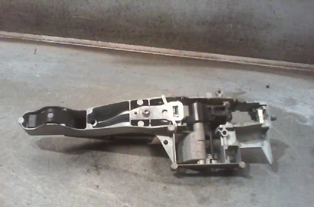 Poignee ext porte avg Citroën C4 GRAND PICASSO I (UA_) 2.0 hdi 138 (2006-2013) occasion