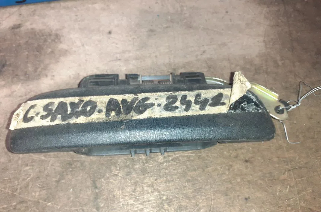 Poignee ext porte avg Citroen SAXO (S0, S1) 1.5 d (1996-2001) 5 portes occasion