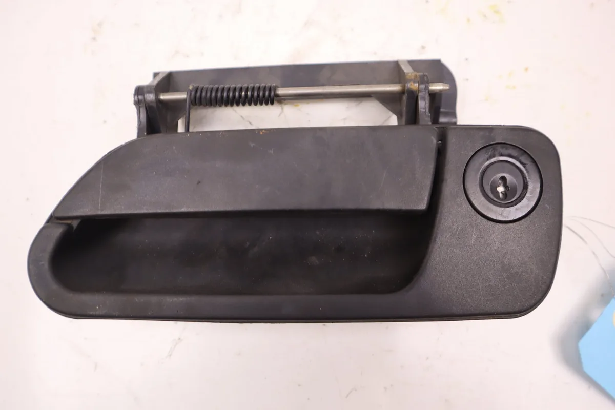 Poignee ext porte avg Citroën XANTIA (X1_, X2_) 2.0 i 16v (1993-1998) occasion