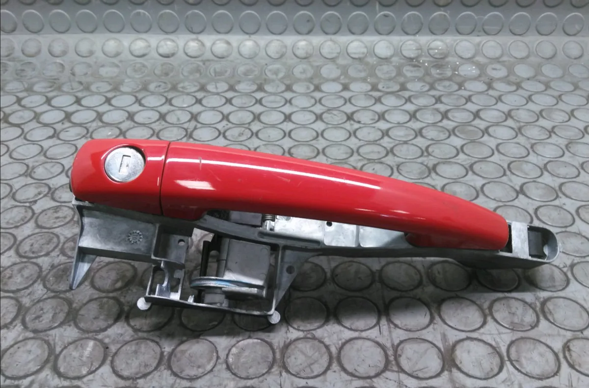 Poignee ext porte avg Peugeot 207-207 (WA_, WC_) 1.4 16v (2006-2013) occasion