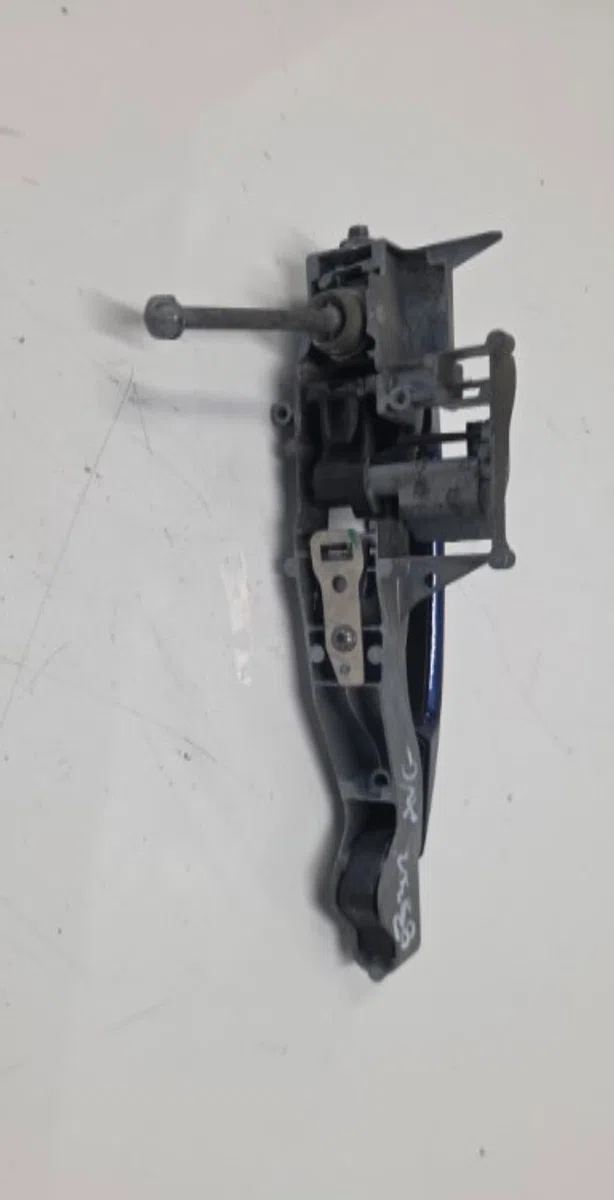 Poignee ext porte avg PEUGEOT 207 PHASE 2 BREAK occasion