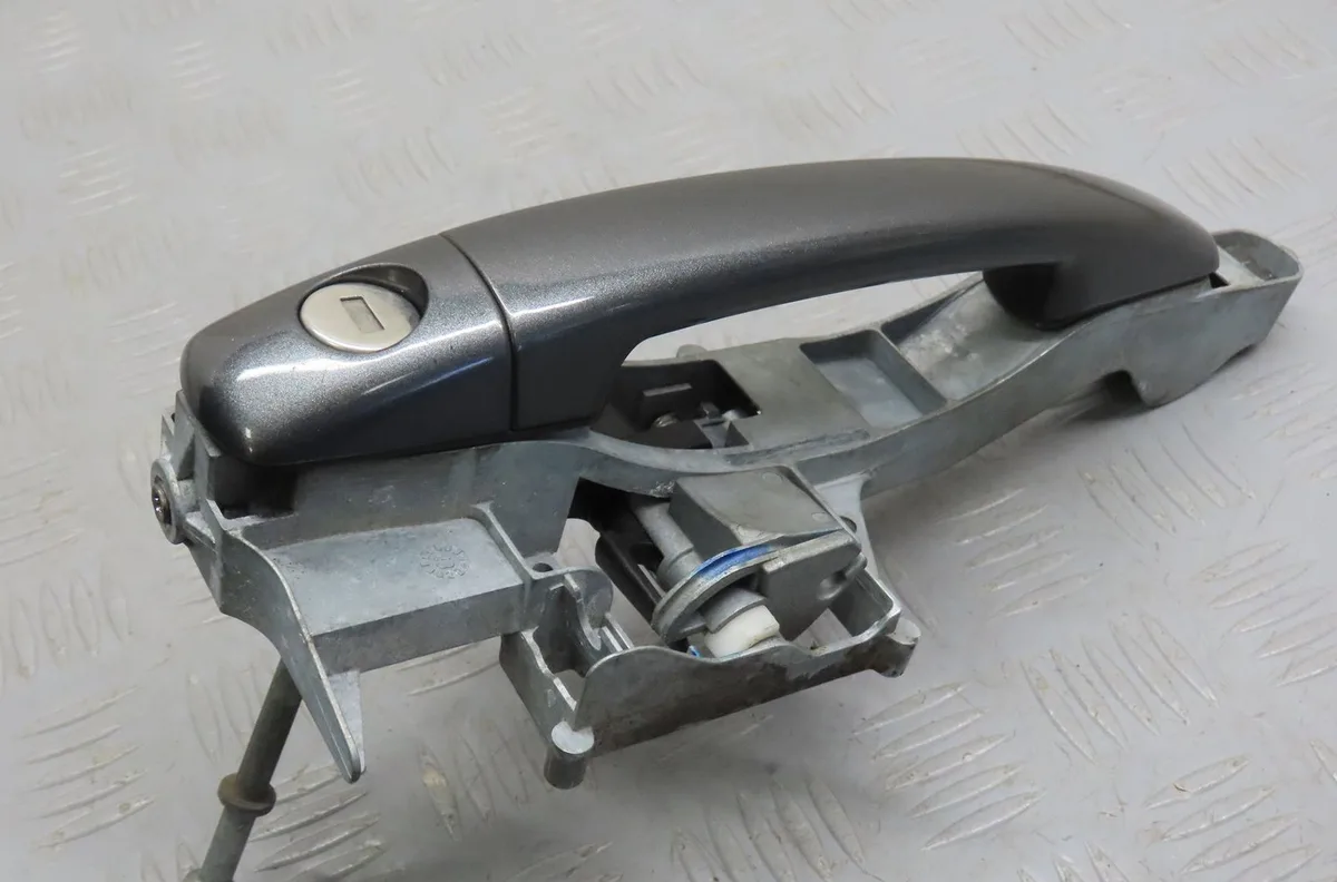 Poignee ext porte avg Peugeot 308 I (4A_, 4C_) 1.6 hdi (2007-2014) 5 portes occasion