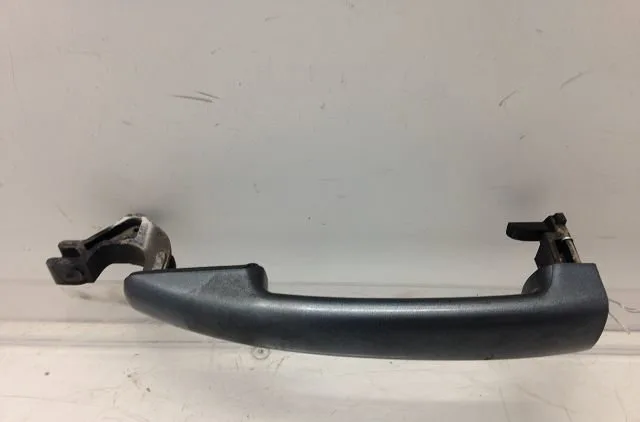 Poignee ext porte avg Peugeot 407 SW (6E_) 1.6 hdi 110 (2004-2010) 5 portes occasion