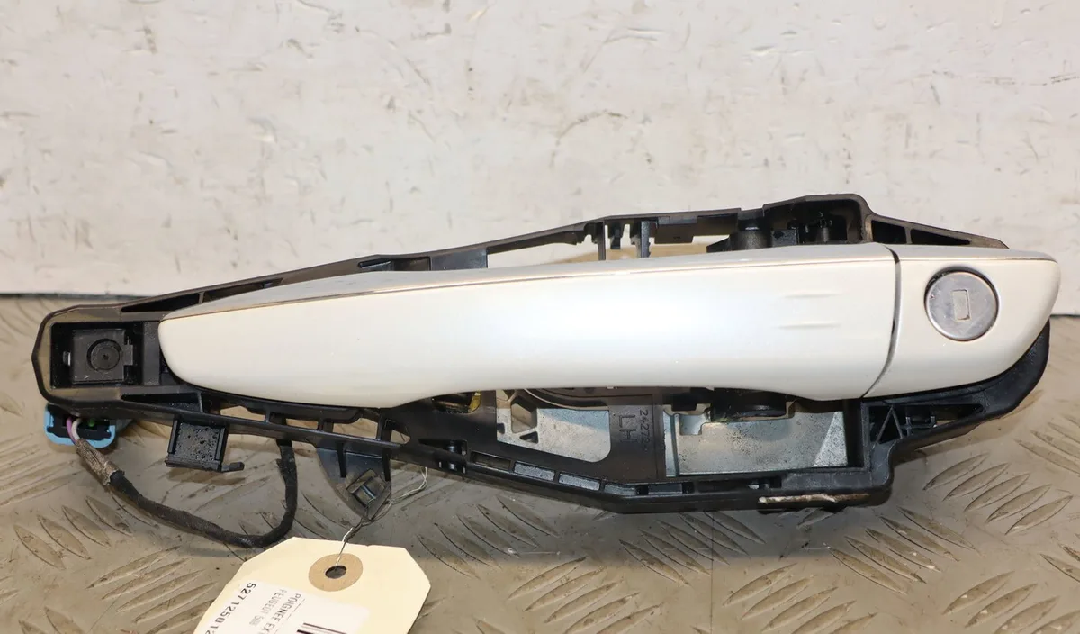 Poignee ext porte avg Peugeot 508 SW I (8E_) 2.0 bluehdi 150 (2014-2018) occasion