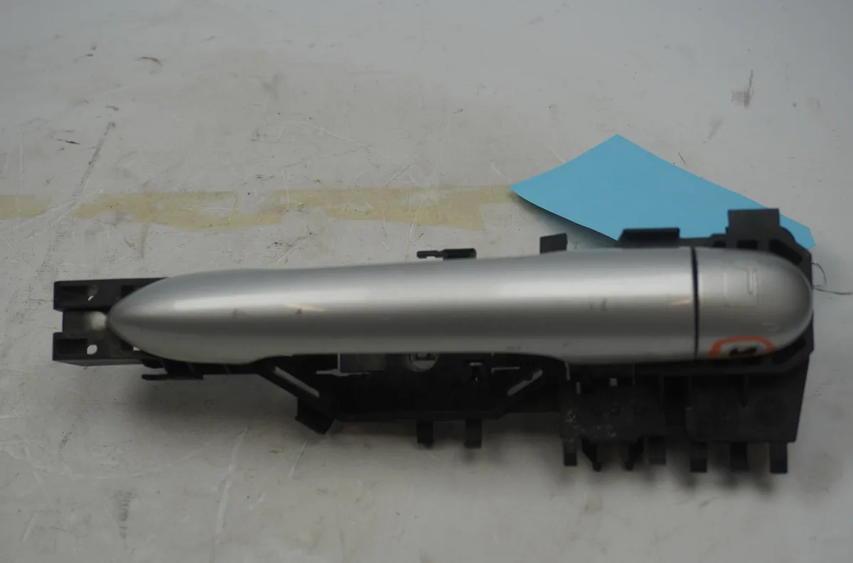 Poignee ext porte avg Renault SCÉNIC II (JM0-1_) 1.6 (jm0c, jm0j, jm1b) (2003-2006) 5 portes occasion