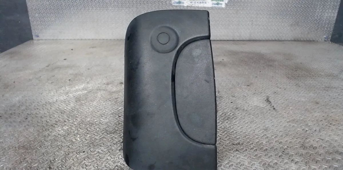 Poignee ext porte battante g Nissan KUBISTAR Camionnette (X76) 1.5 dci (2003) occasion