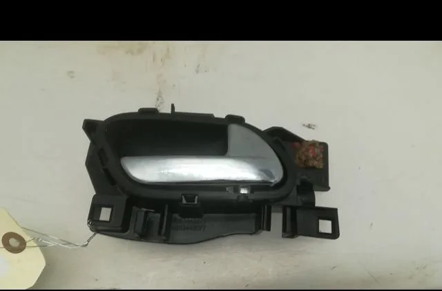 Poignee int porte ard Citroen C3 PICASSO (SH_) 1.6 hdi (2009) 5 portes occasion