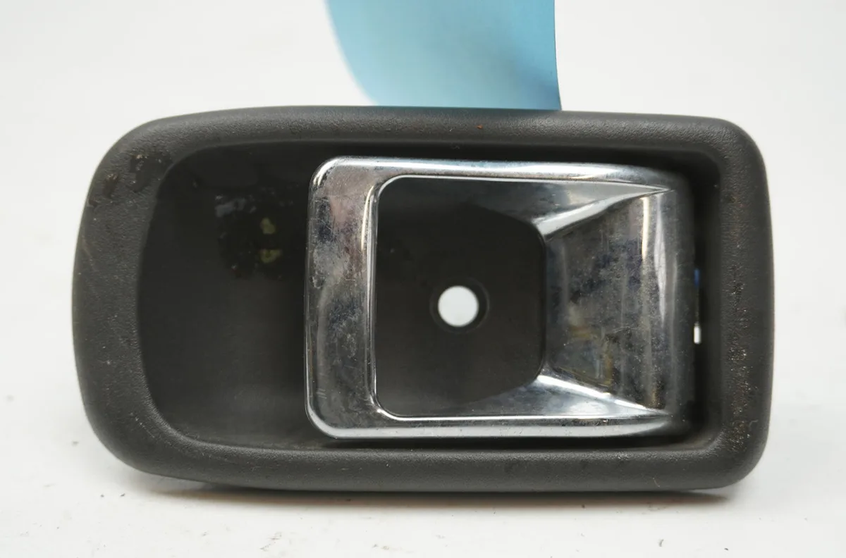 Poignee int porte ard Daihatsu SIRION (M1) 1.0 i 4wd (1999-2000) occasion