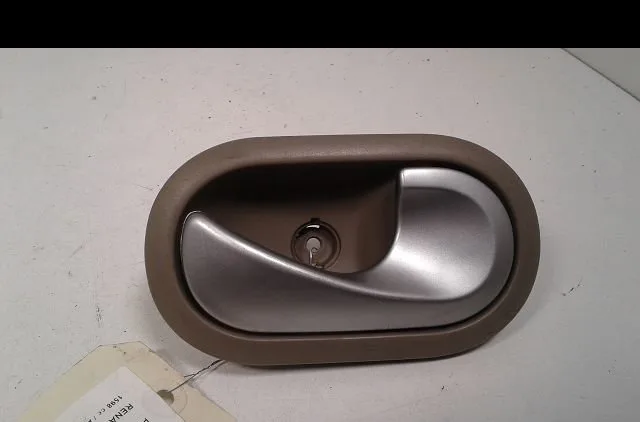 Poignee int porte ard Renault CLIO III (BR0-1, CR0-1) 1.6 16v (br05, br0b, br0y, br15, br1j, br1m, br1y, cr0b,... (2005-