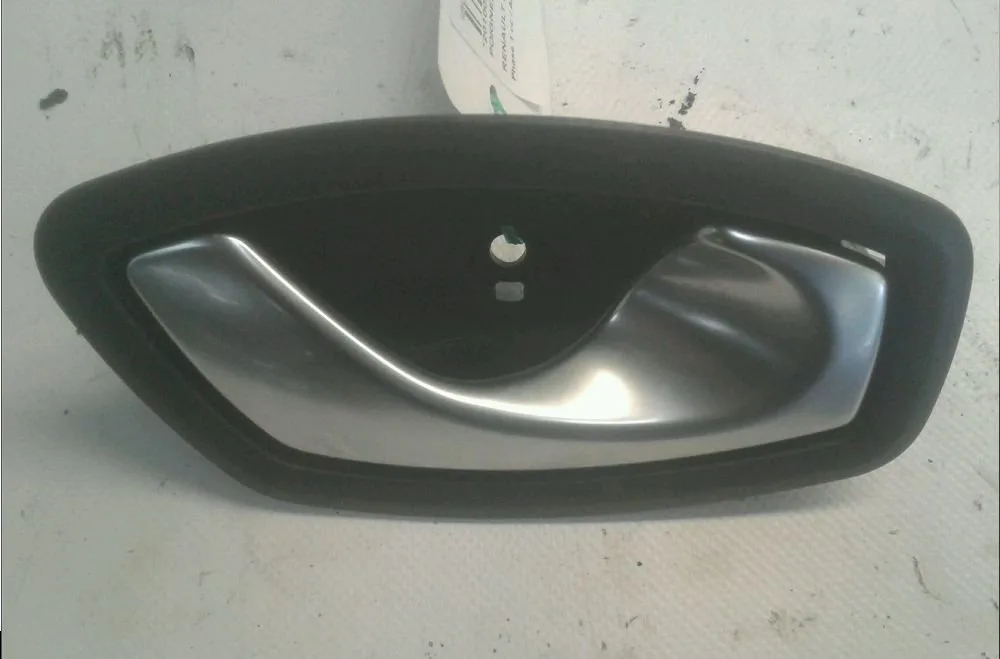 Poignee int porte ard RENAULT MEGANE III 2009 occasion