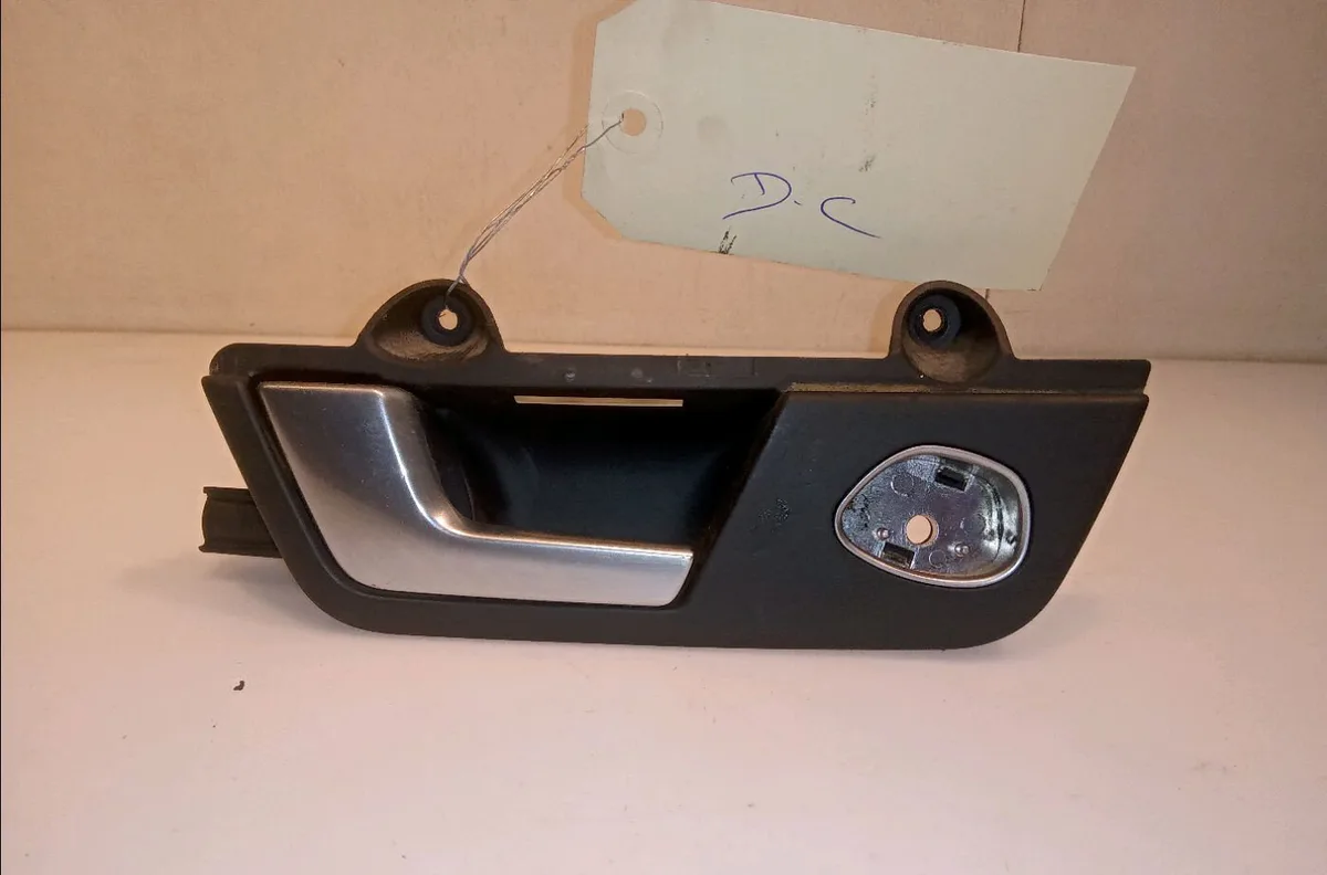 Poignee int porte arg Audi A4 B6 (8E2) 2.5 tdi quattro (2000-2004) occasion