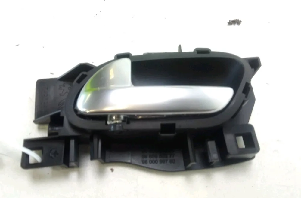 Poignee int porte arg Citroen C4 PICASSO II 1.6 bluehdi 120 (2014) occasion