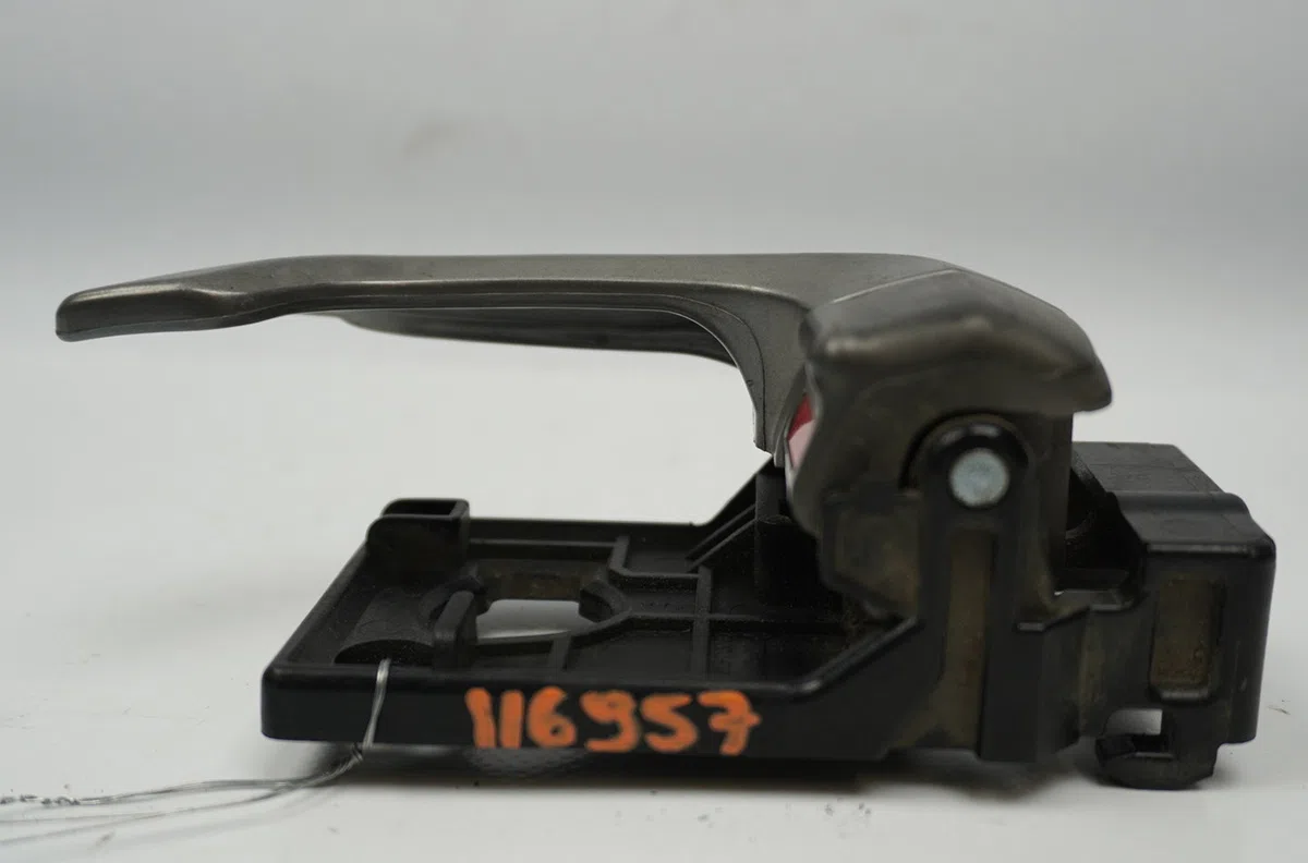 Poignee int porte arg Kia MAGENTIS II (MG) 2.0 crdi (2006-2010) occasion