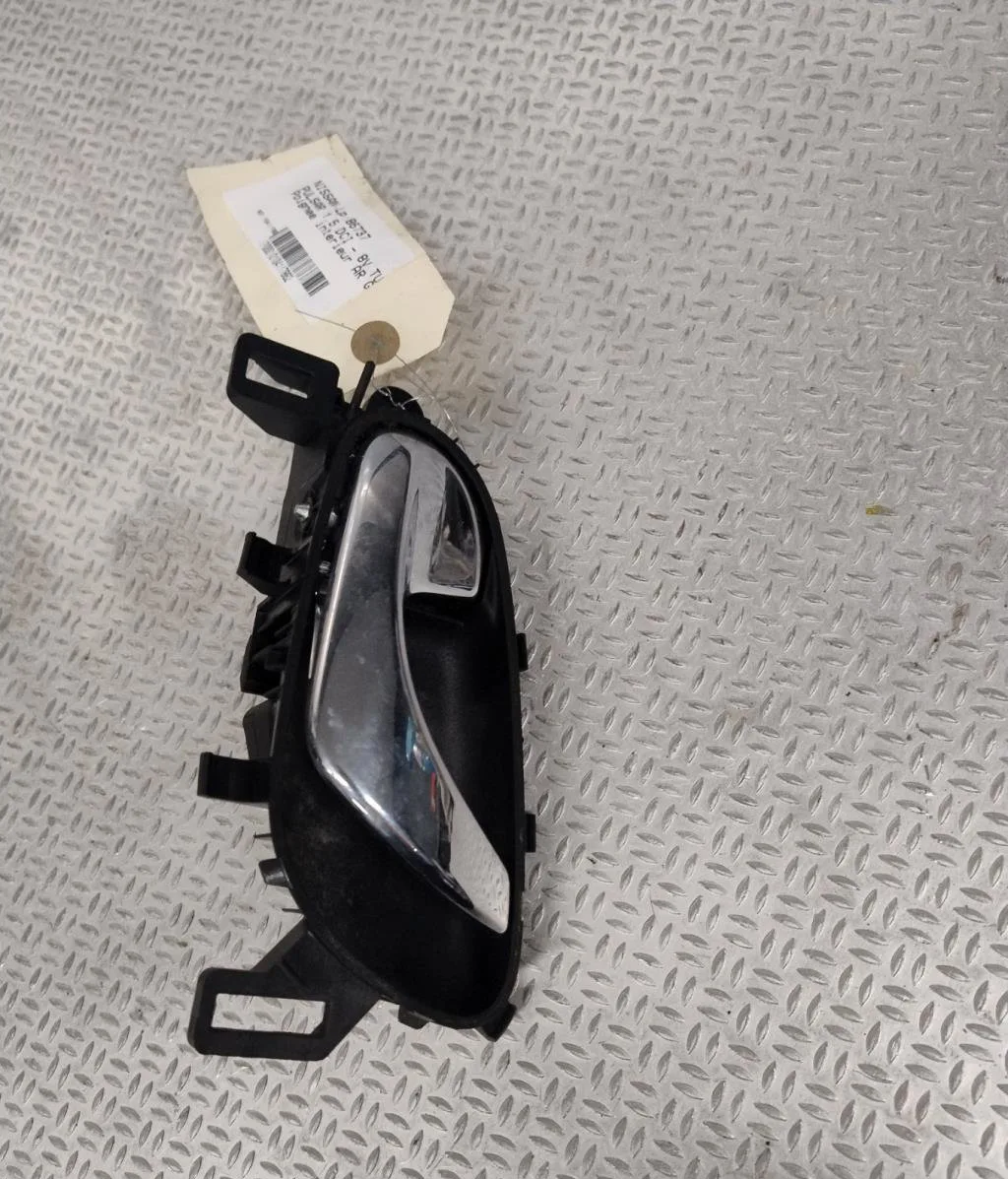 Poignee int porte arg Nissan PULSAR 3-5 portes (C13) 1.5 dci (2014) occasion