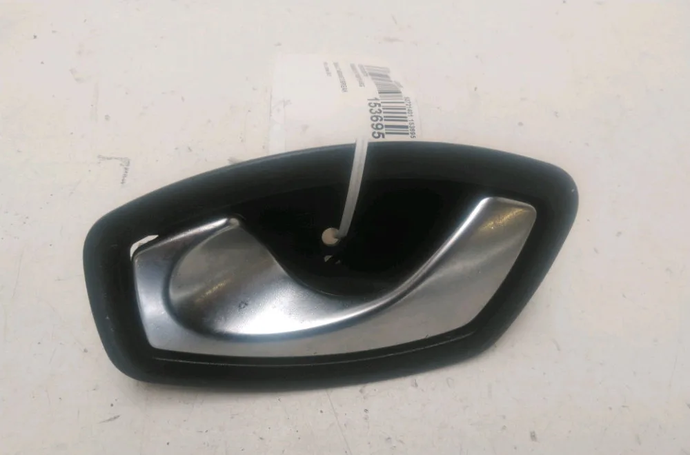 Poignee int porte arg Renault MEGANE III Grandtour (KZ0-1) 1.9 dci (kz0j, kz0n, kz1s) (2009) occasion
