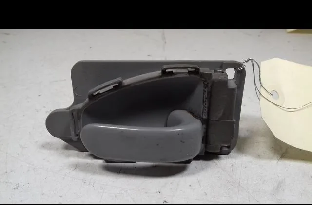 Poignee int porte avd Citroën XSARA PICASSO (N68) 1.6 hdi (2004-2011) 5 portes occasion