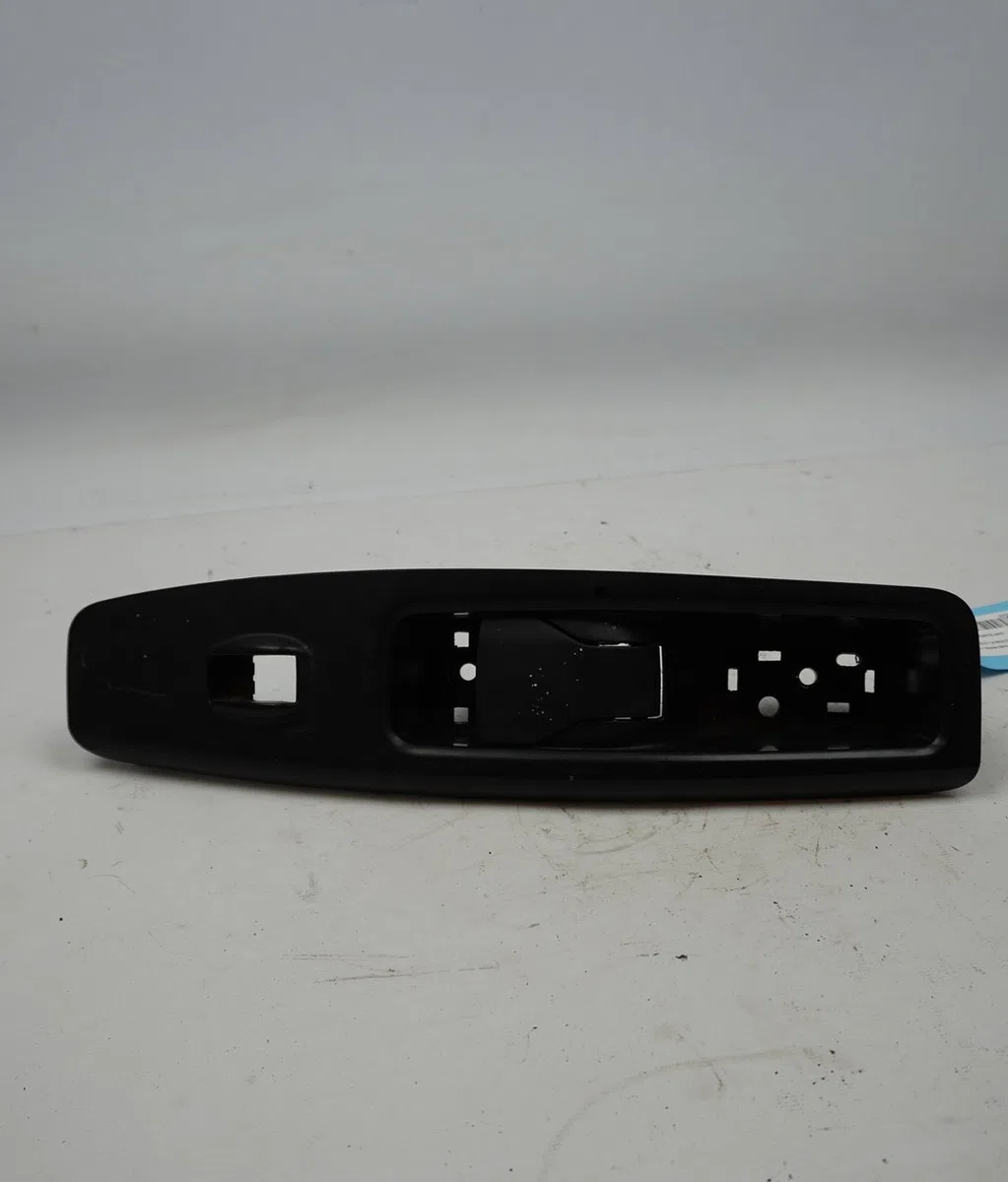 Poignee int porte avd Fiat DOBLO Cargo (263_) 1.6 d multijet (2010) occasion