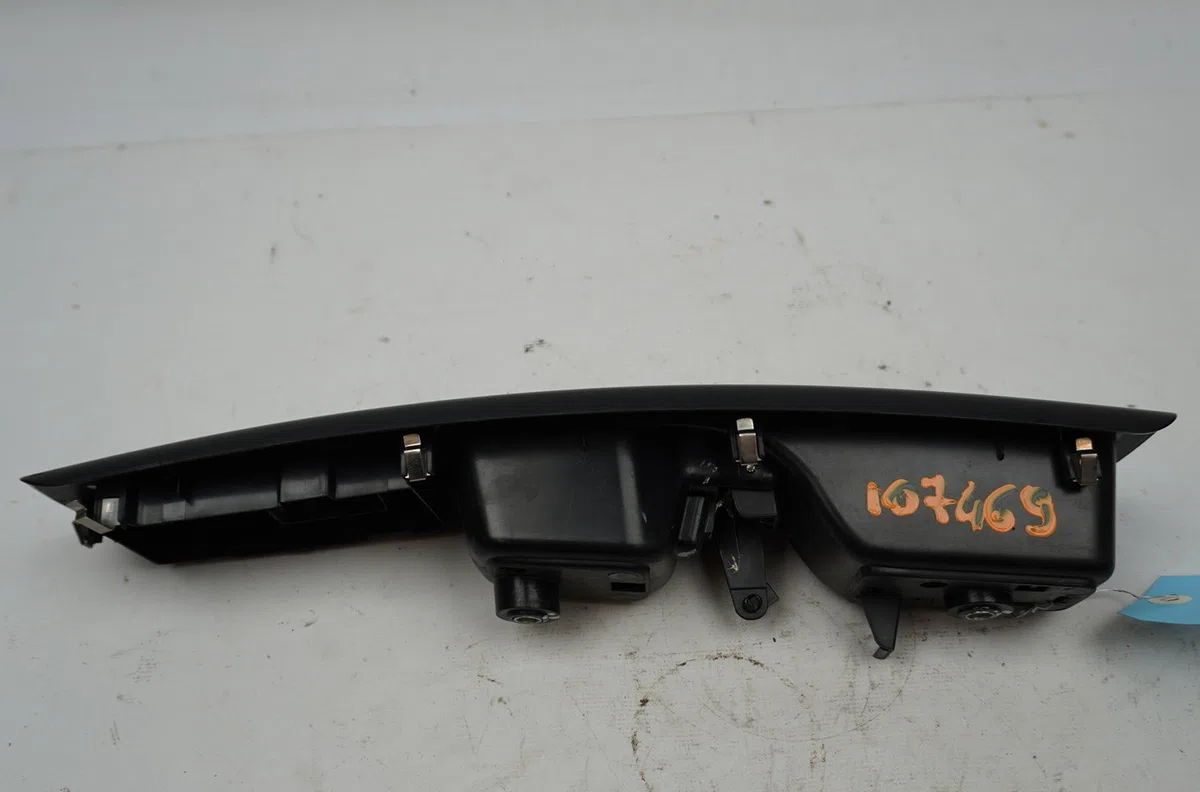 Poignee int porte avd Fiat DOBLO Cargo (263_) 1.6 d multijet (2010) occasion
