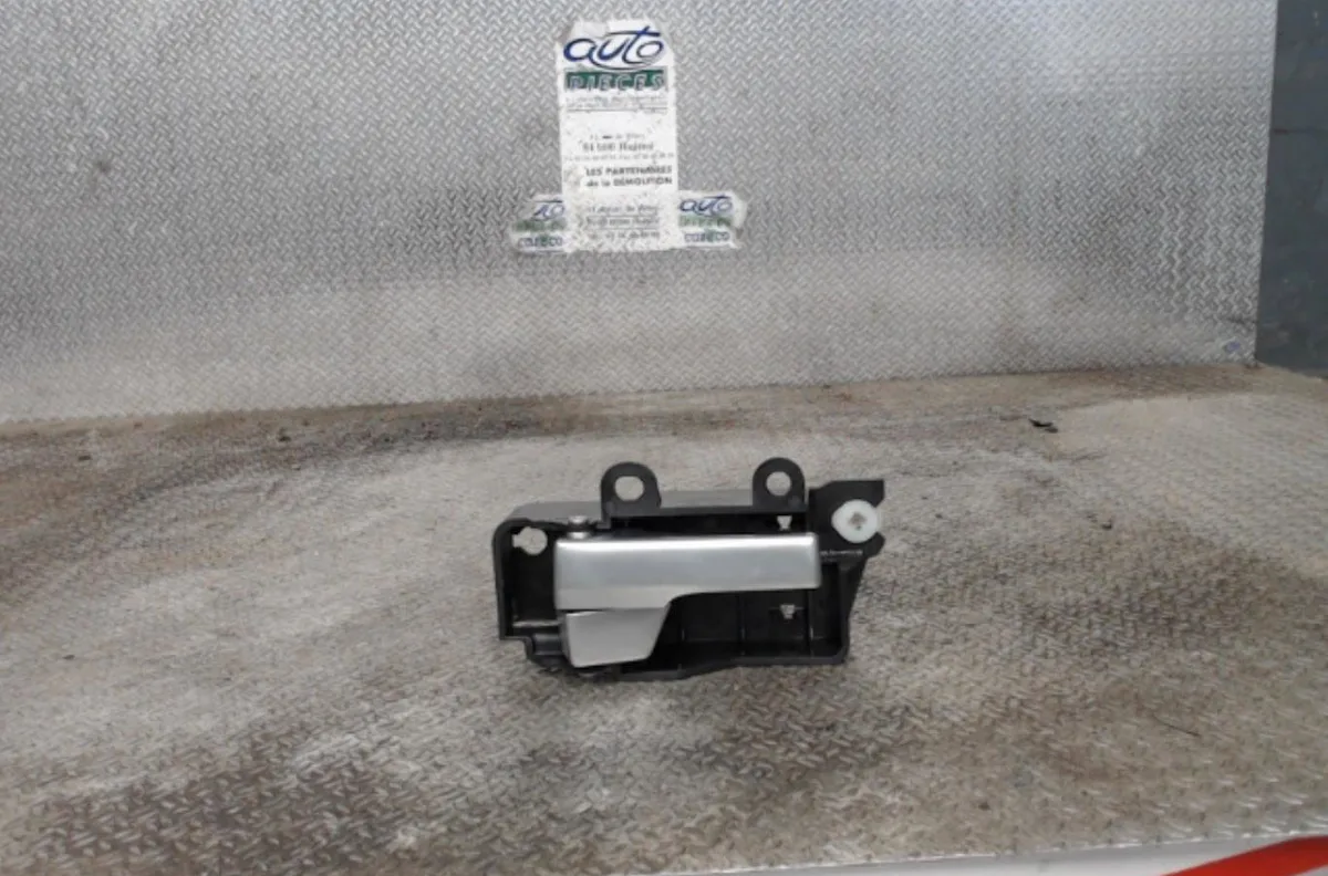Poignee int porte avd FORD KUGA 1 0 occasion