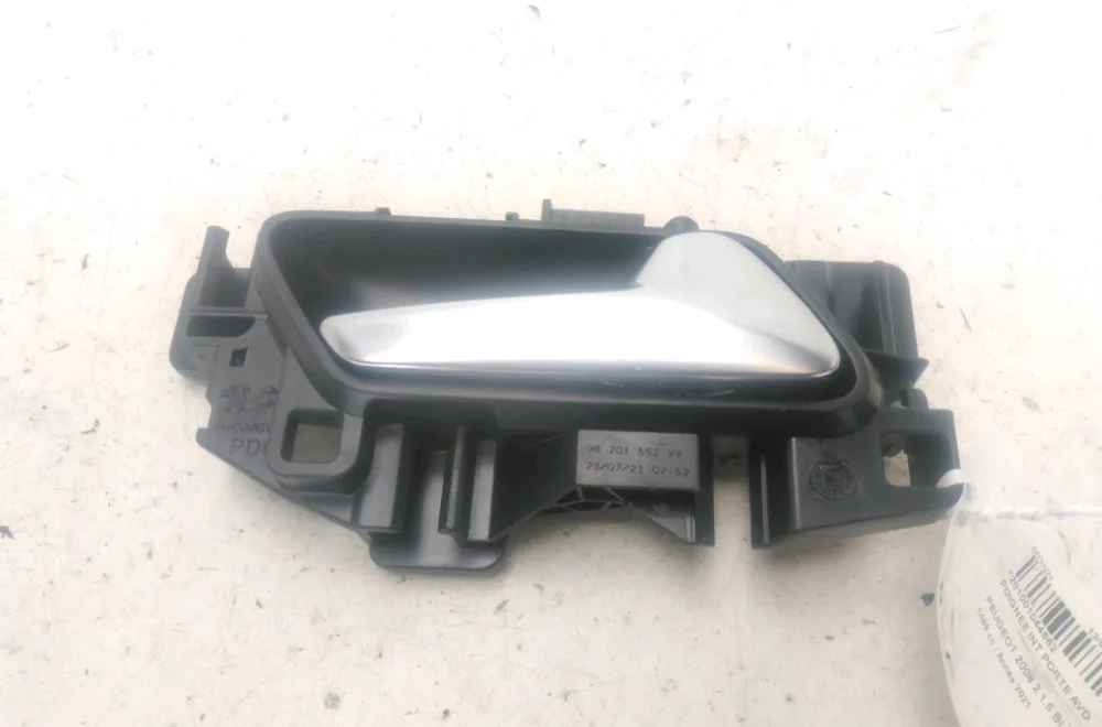 Poignee int porte avd Peugeot 2008 II (UD_, US_, UY_, UK_) 1.5 bluehdi 110 (udyhsk) (2021) occasion