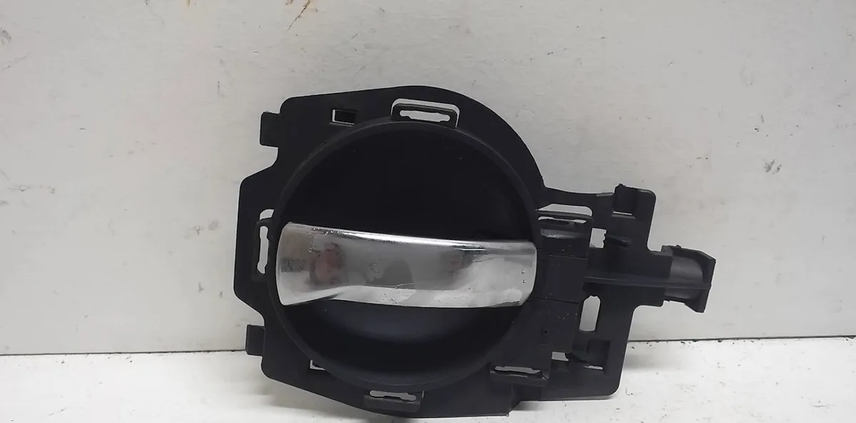 Poignee int porte avg Citroen C2 (JM_) 1.4 hdi (2003-2009) 3 portes occasion