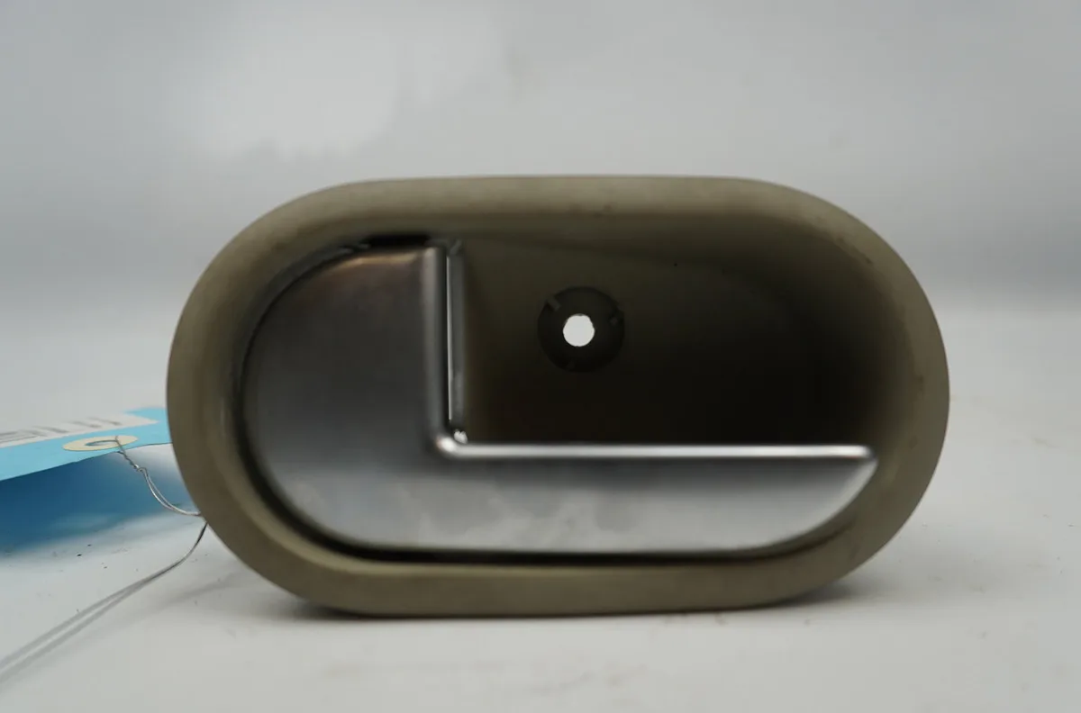 Poignee int porte avg Ford FUSION (JU_) 1.6 tdci (2004-2012) 5 portes occasion