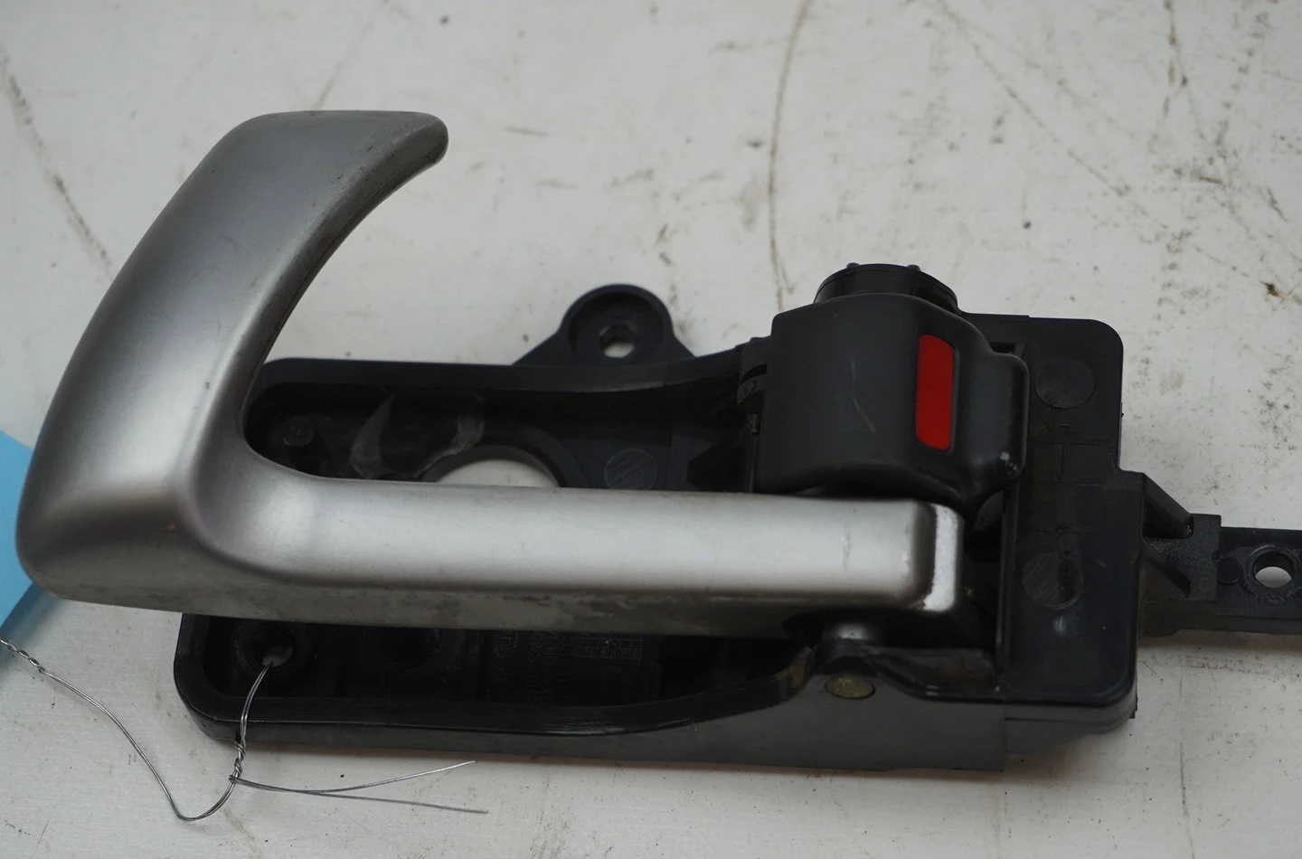 Poignee int porte avg Hyundai SANTA FÉ II (CM) 2.2 crdi 4x4 (2006-2009) occasion