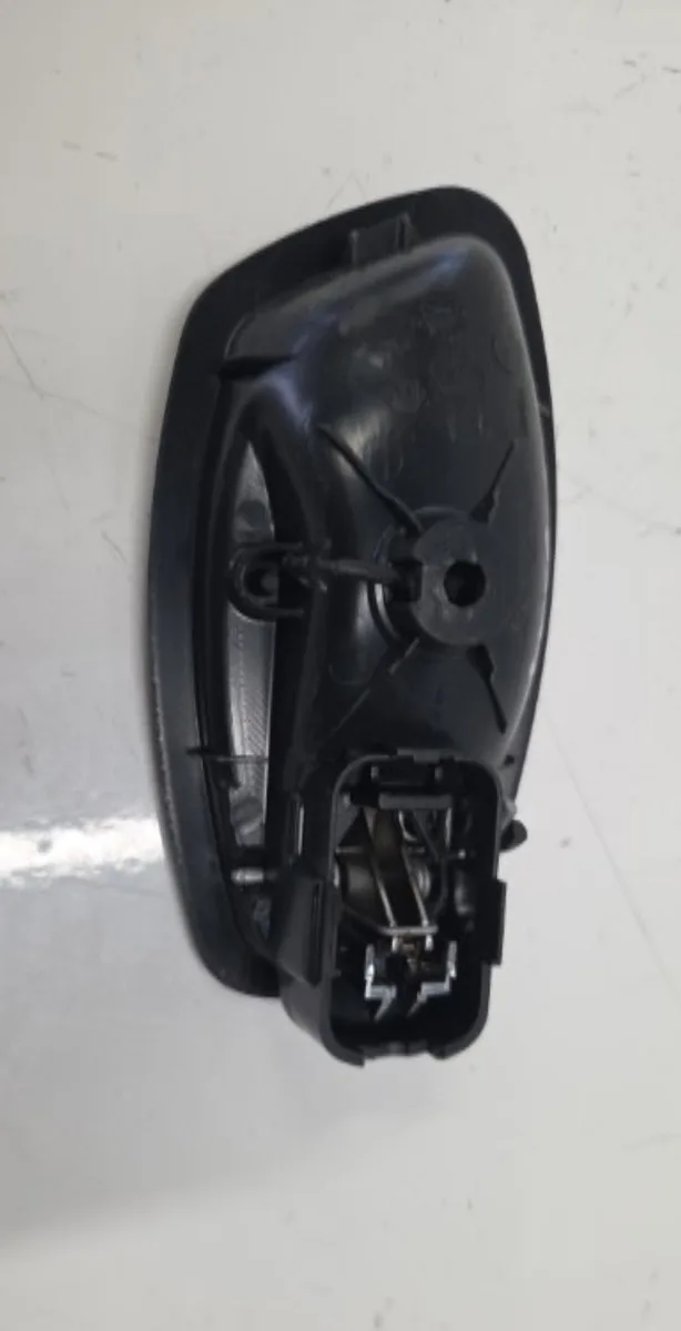 Poignee int porte avg RENAULT CLIO 4 PHASE 1 occasion