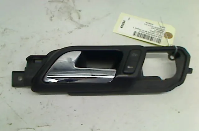Poignee int porte avg VOLKSWAGEN POLO occasion