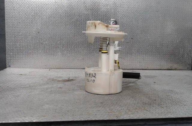 Pompe à carburant électrique Renault CLIO II (BB_, CB_) 1.5 dci (b-cb07) (2001-2009) 3 portes occasion