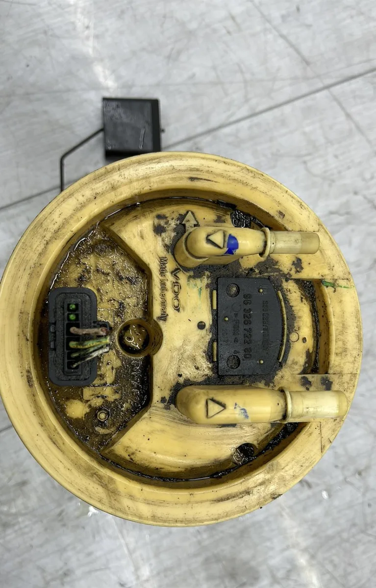 Pompe à carburant immergée CITROEN C5 1 PHASE 1 occasion