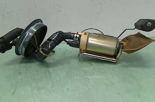Pompe à carburant immergée HYUNDAI PONY 1999 occasion