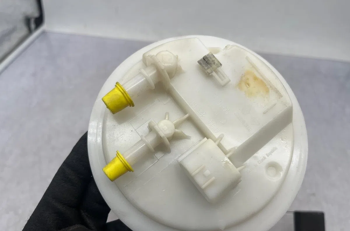 Pompe à carburant immergée NISSAN JUKE 1 PHASE 2 occasion