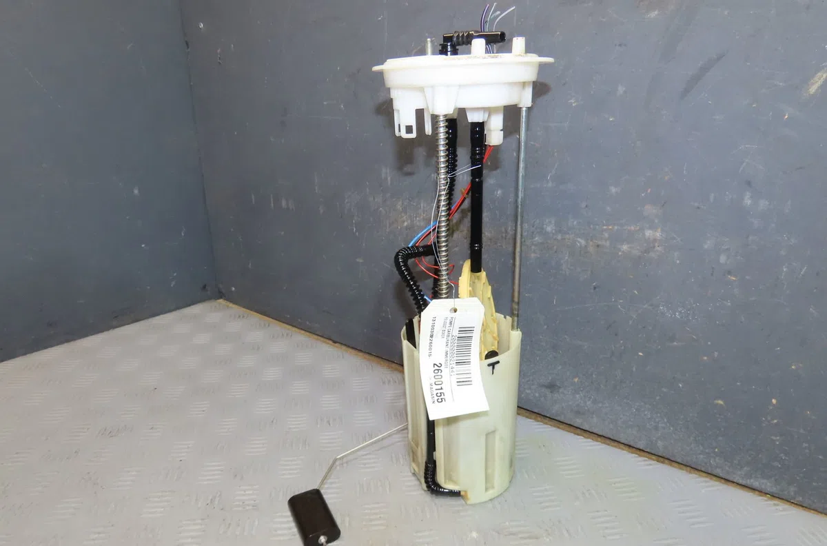 Pompe à carburant immergée Peugeot BOXER Camionnette 2.2 hdi 130 (2011) occasion