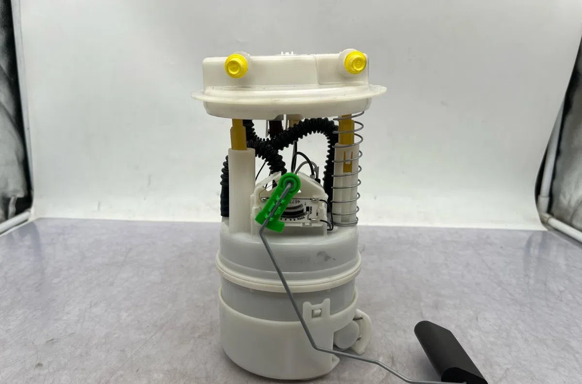 Pompe à carburant immergée RENAULT CLIO 4 PHASE 2 BREAK occasion