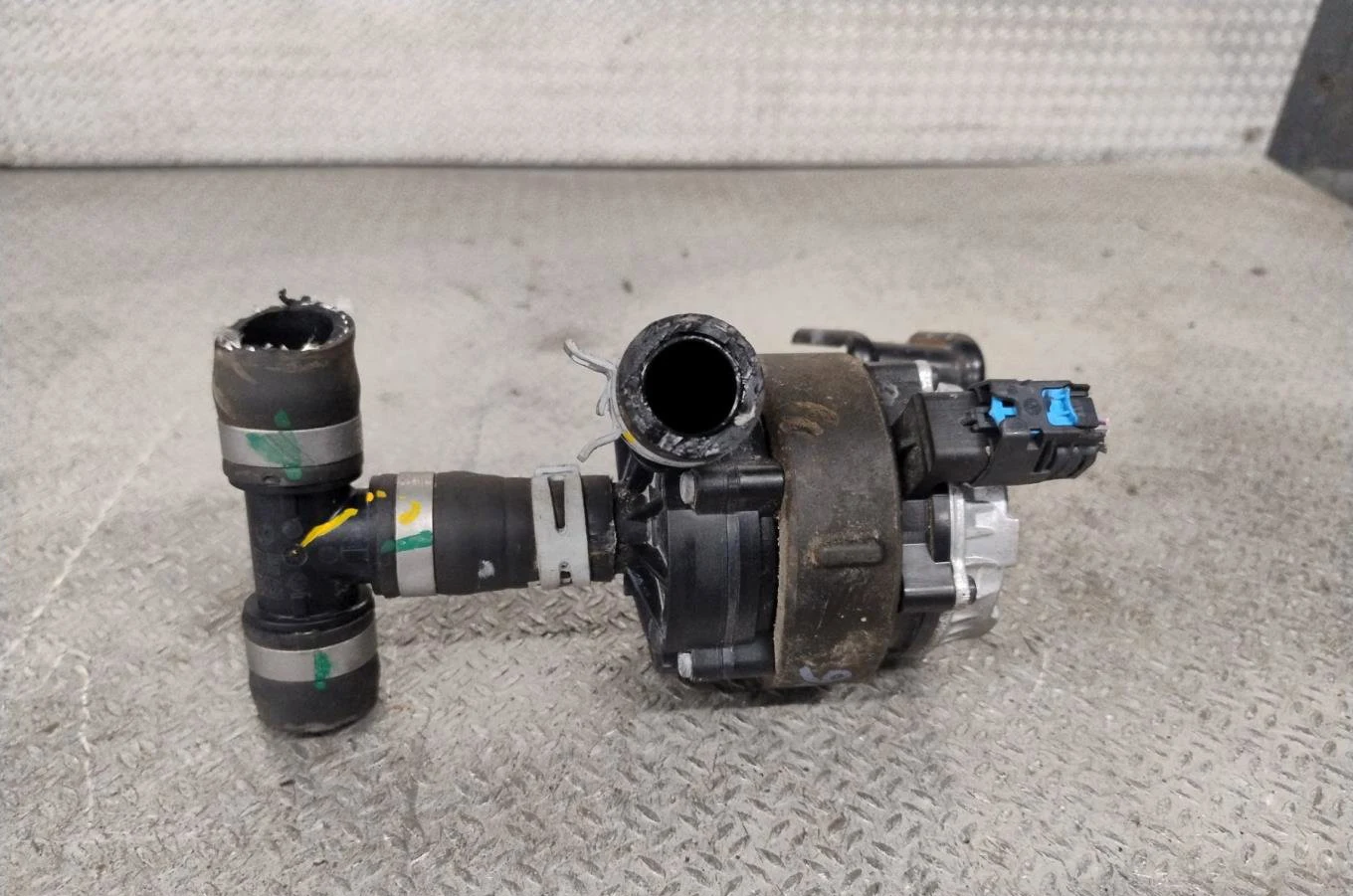 Pompe a eau RENAULT ESPACE 5 ESPACE 5 occasion