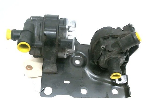 Pompe a eau VOLKSWAGEN PASSAT occasion