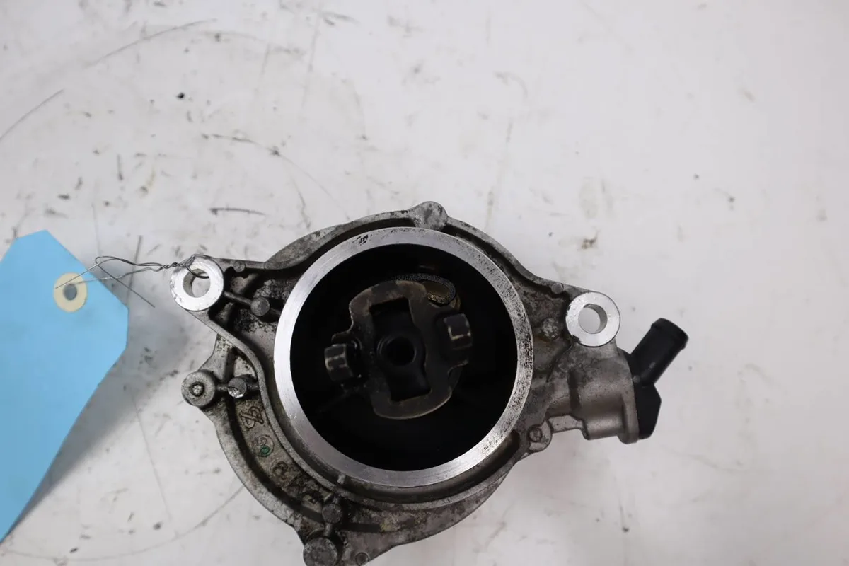 Pompe a vide Bmw 5 (E60) 520 d (2005-2009) occasion