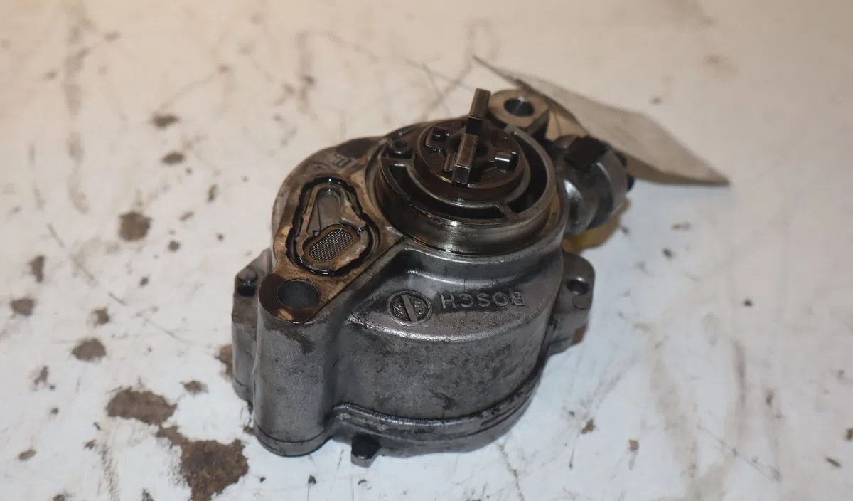 Pompe a vide Ford FIESTA VI (CB1, CCN) 1.6 tdci (2008-2012) occasion