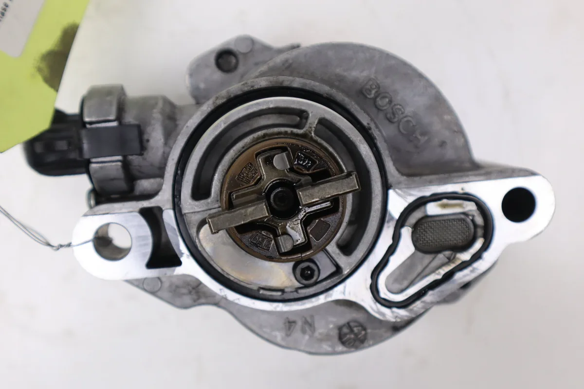 Pompe a vide Mazda 3 (BK) 1.6 di turbo (2004-2009) occasion