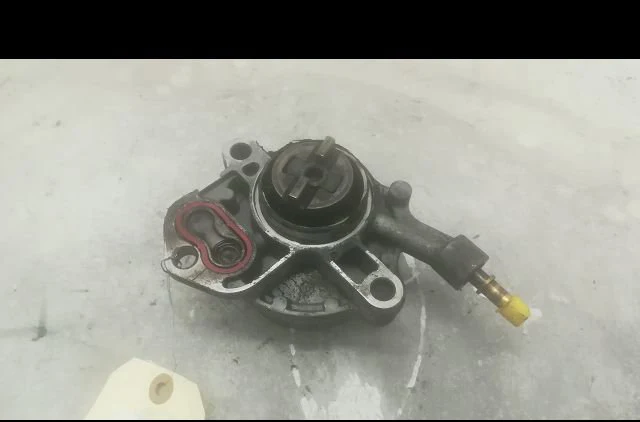 Pompe a vide Peugeot 307 (3A-C) 2.0 hdi 110 (2000-2007) occasion